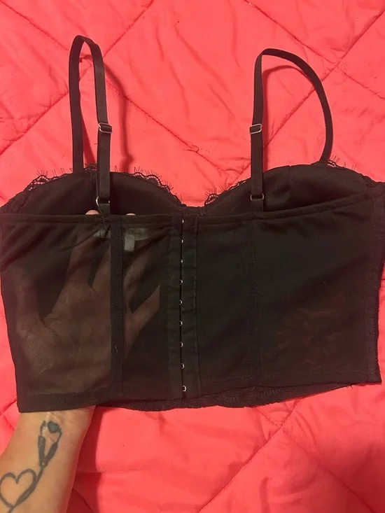 Black Lace Longline Bandeau Bralette with Adjustable Straps - Picture 3 of 4